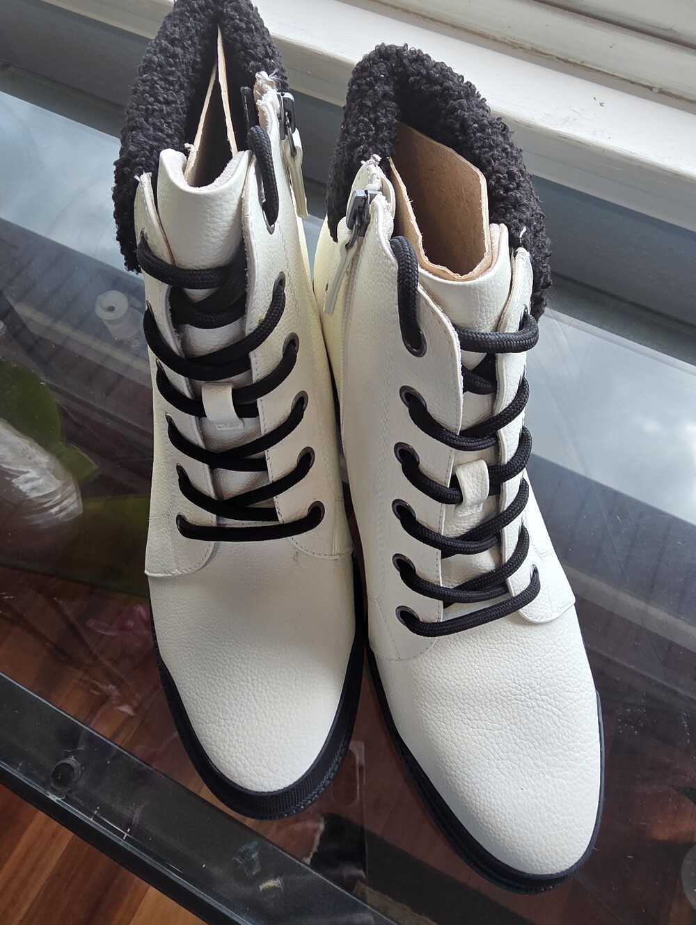 🆕️Women's Cream Lace-Up Block Heel Ankle Boots